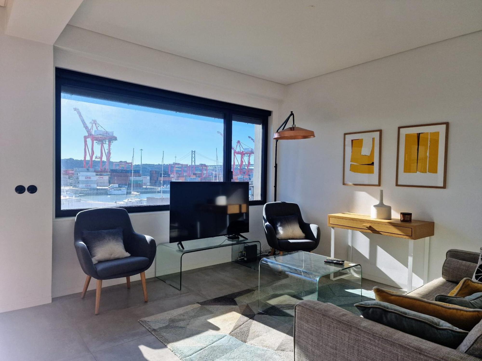 Mbird Riverside 2bd Flat With Garage Apartment Lissabon