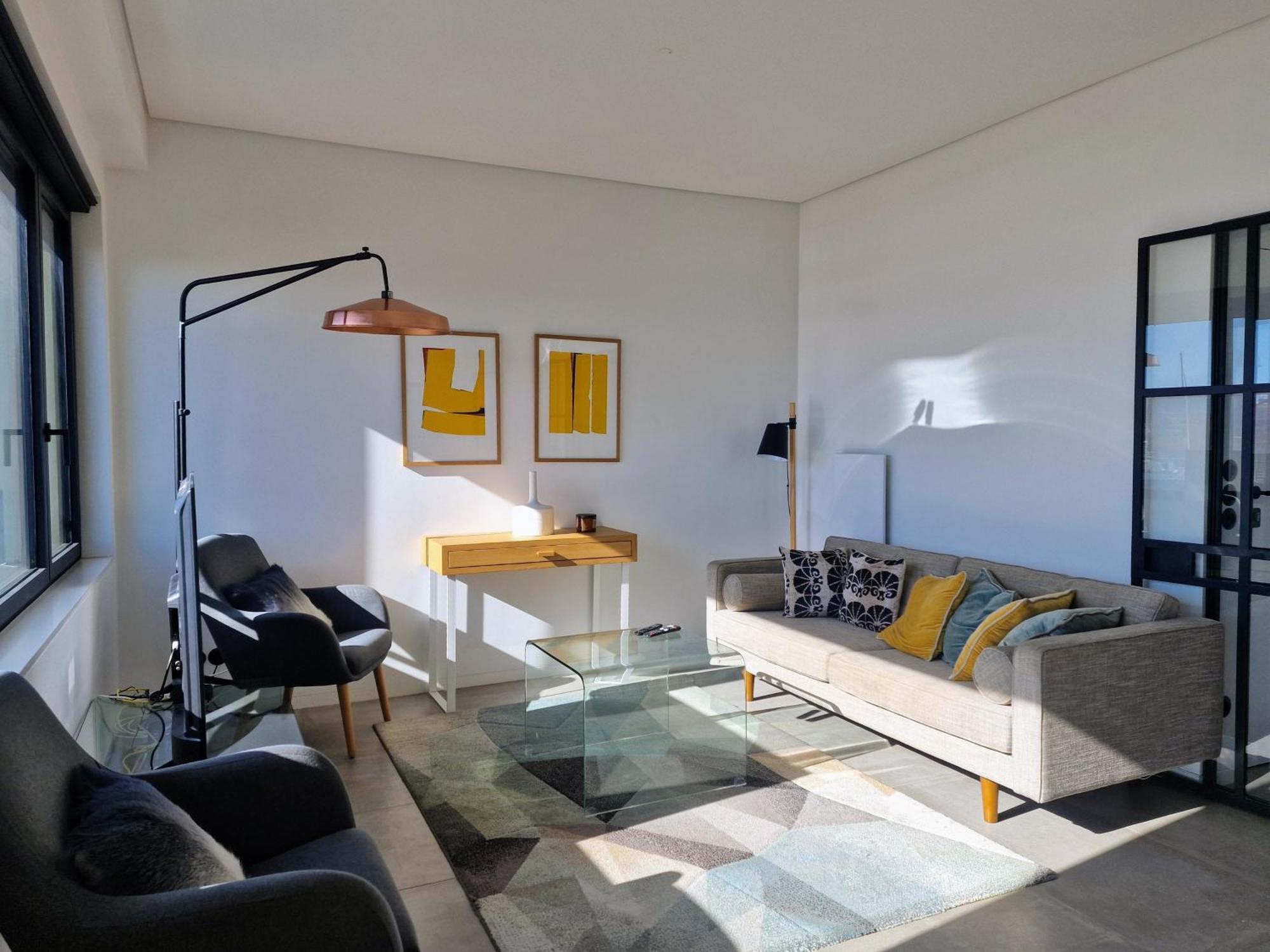 Apartment Mbird Riverside 2bd Flat With Garage Lissabon